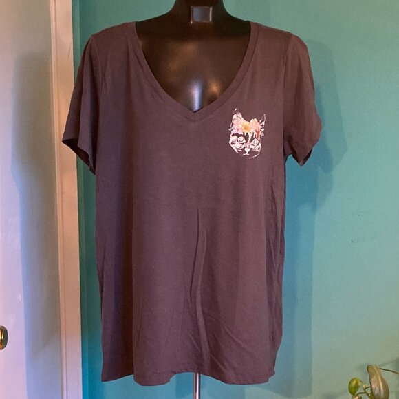 Torrid Slim Fit V-neck T-shirt - Picture 1 of 2